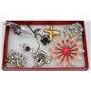 Image 1 : BOX OF VINTAGE BROOCHES - RHINESTONE AND CRYSTAL