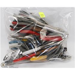 BAG OF VARIOUS PLYERS