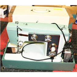 VINTAGE SEWING MACHINE