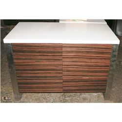 QUARTZ TOP VANITY ON CHOICE