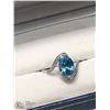 Image 3 : 43) 14KT W. GOLD BLUE TOPAZ & CUBIC ZIRCONIA RING