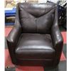 Image 1 : DARK BROWN LEATHERETTE 34" SOFA CHAIR