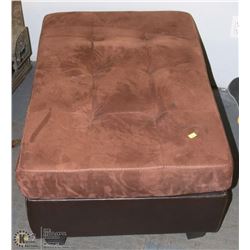 DARK BROWN MICROFIBRE AND LEATHERETTE OTTOMAN
