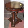 Image 1 : ROUND WOOD TONE END TABLE