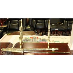 ORNATE ORIENTAL KATANA WITH ENGRAVED WARRIORS AND