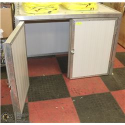 OUTDOOR STORAGE CONTAINER LOCKABLE AND METAL