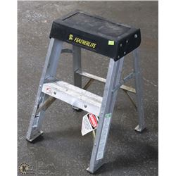 ALUMINUM 2 STEP LADDER