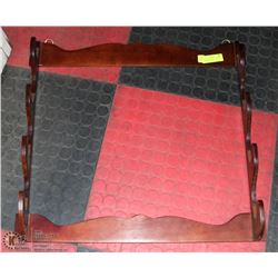 WALL MOUNTED 4 SLOT GUN OR FISHING POLE RACK