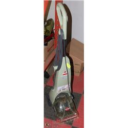 BISSELL QUICK STEAMER CARPET CLEANER