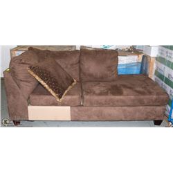 MICROFIBRE CHAISE LOUNGER
