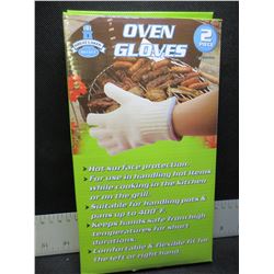 1 Pair of New Oven Gloves / must have for BBQ or Camping