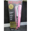 Image 1 : New Revlon Flat Iron