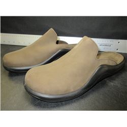 New slip on's size 9 made in Portugal