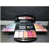 Image 1 : New Cameo Beauty Case of Makup