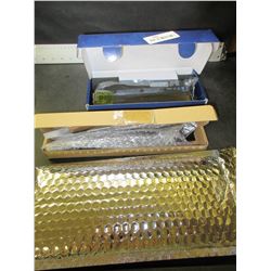 3 Laptop Batteries / do not know which they fit