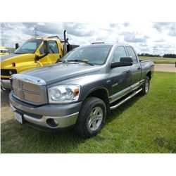 2008 DODGE RAM 1500 - 4X4 CREW CAB TRUCK