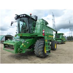 2010 JOHN DEERE T670 COMBINE