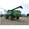 Image 2 : 2010 JOHN DEERE T670 COMBINE
