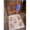 Image 4 : 2 Antique Chairs and 2-Tier Table