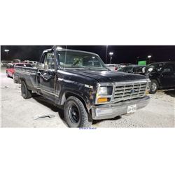 1986 - FORD F-150 // REBUILT SALVAGE
