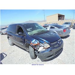 2005 - DODGE CARAVAN // REBUILT SALVAGE // EXPORT ONLY
