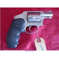 SMITH WESSON AIR WEIGHT / 38 SPEC