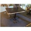 Image 2 : Restaurant table 3'4" x 2'