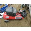 Image 3 : Air Compressor, Craftsman 150 PSI, 15 gal., 3HP c/w hose