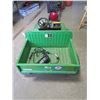 Image 4 : JD Child's Gator, 12V, 2 spd, Reverse 4x2, w/charger & dump box, guaranteed to work