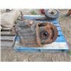 Image 2 : Pallet of 3 differential rear ends for semis