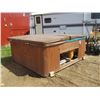 Image 2 : Hot Tub with cover, 7.5 ftx7.5 ft