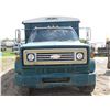 Image 5 : 1973 Chev C60 Grain Truck, runs, c/w box & hoist VIN: