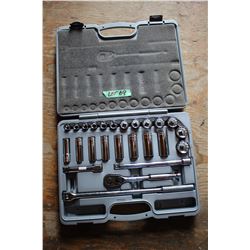 John Deere 1/2" Drive Socket Set - SAE - Never Used