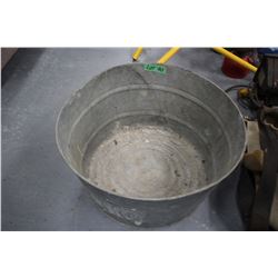 Small Round Galvanized Wash Tub
