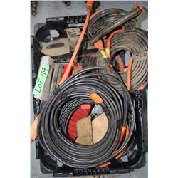 Flat of Horse Brushes & Heat Cable