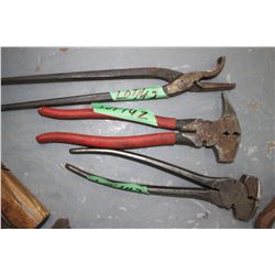 2 Fencing Tools & Farrier's Hoof Nail Bender