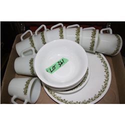 Box of Corelleware Plates, Bowls, Mugs & Side Plates