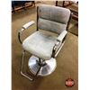 Image 1 : Hair Dresser Chair