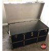 Image 2 : Lovely Blue Steamer Trunk