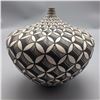 Image 2 : Sandra Victorino - Fine Pot