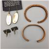 Image 2 : 2 Bracelets, Earrings and Cuff Links