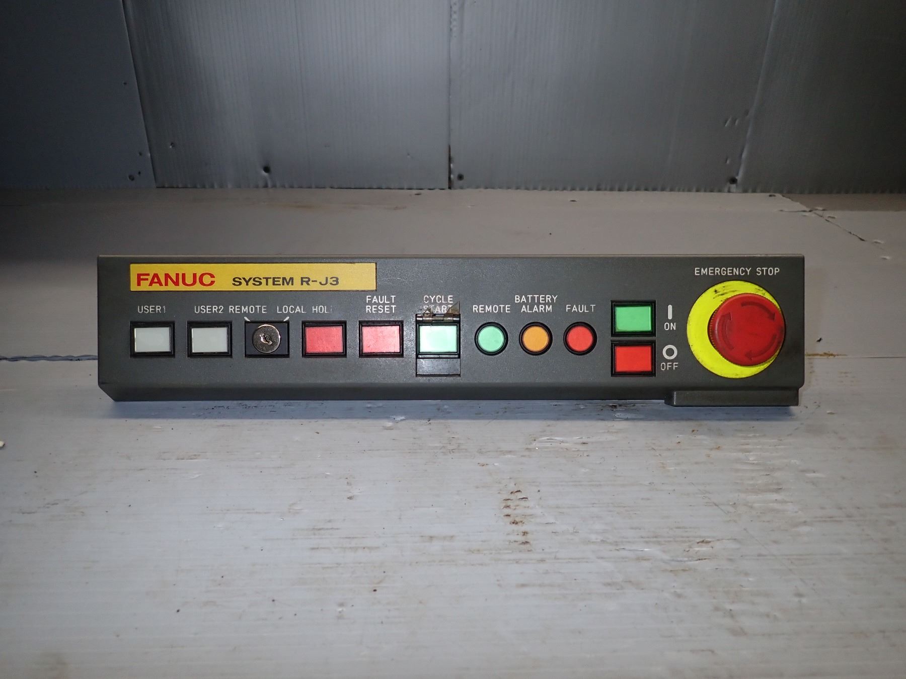 Fanuc Machine Operator Panel FANUC A05B-2400-C001 OPERATOR CONTROL PANEL