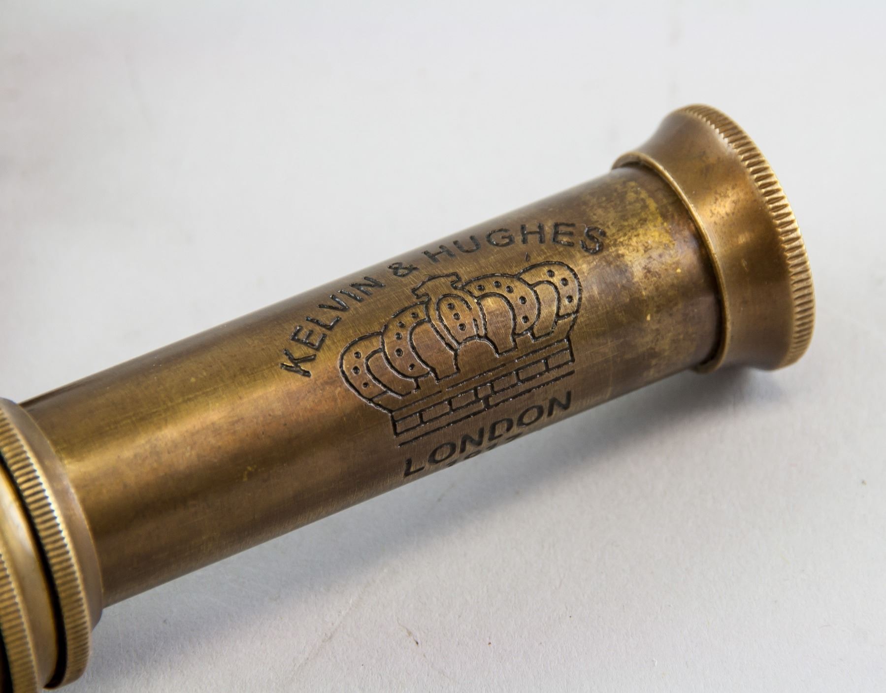 Longue vue, une jumelle télescopique, télescope (1) - métal