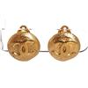 Image 1 : Chanel Gold CC Disk Vintage Clip On Earrings
