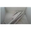 Image 3 : WASH TUB WITH LEGS