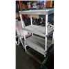Image 1 : 5 FOOT AND 2 FOOT SHELF