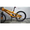Image 2 : YELLOW HUMMER YOUTH BIKE
