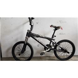 BLACK TRAUMA BMX BIKE