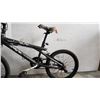 Image 2 : BLACK TRAUMA BMX BIKE