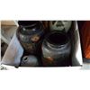 Image 3 : LOT OF CERAMIC AND POTTERY VASES